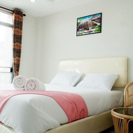 Motel Sabai Sabai House Pattaya Zimmer foto