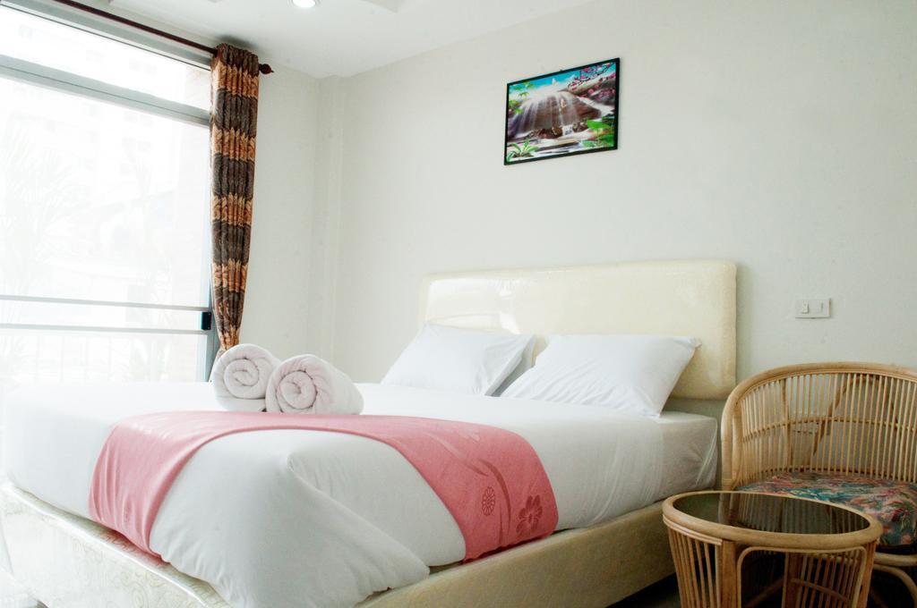 Motel Sabai Sabai House Pattaya Zimmer foto